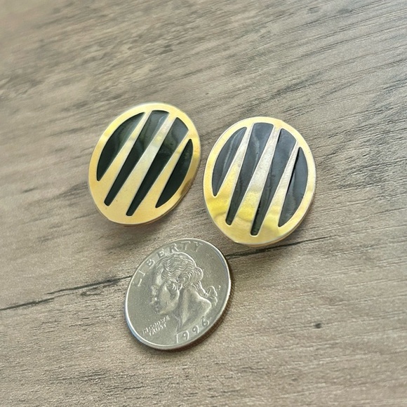 Vintage Gold and Black Oval Clip On Earrings - Statement Earrings - Picture 6 of 8